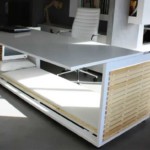 Le “Working Hard” – un bureau pour dormir et travailler confortablement au bureau